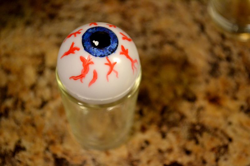 Eyeball Flowers Porch Decor DIY