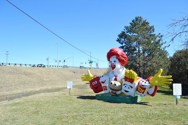 Giant Ronald McDonald Statue