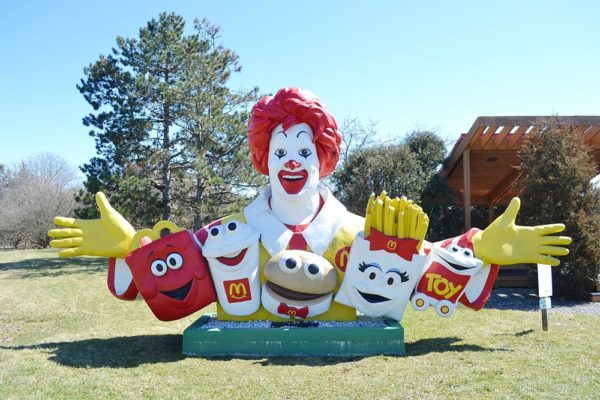 Giant Ronald McDonald Statue